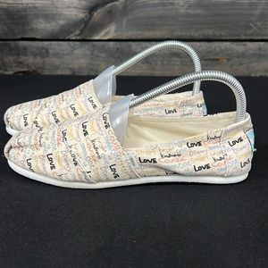 Toms Size 8.5 Slip-On Shoes
